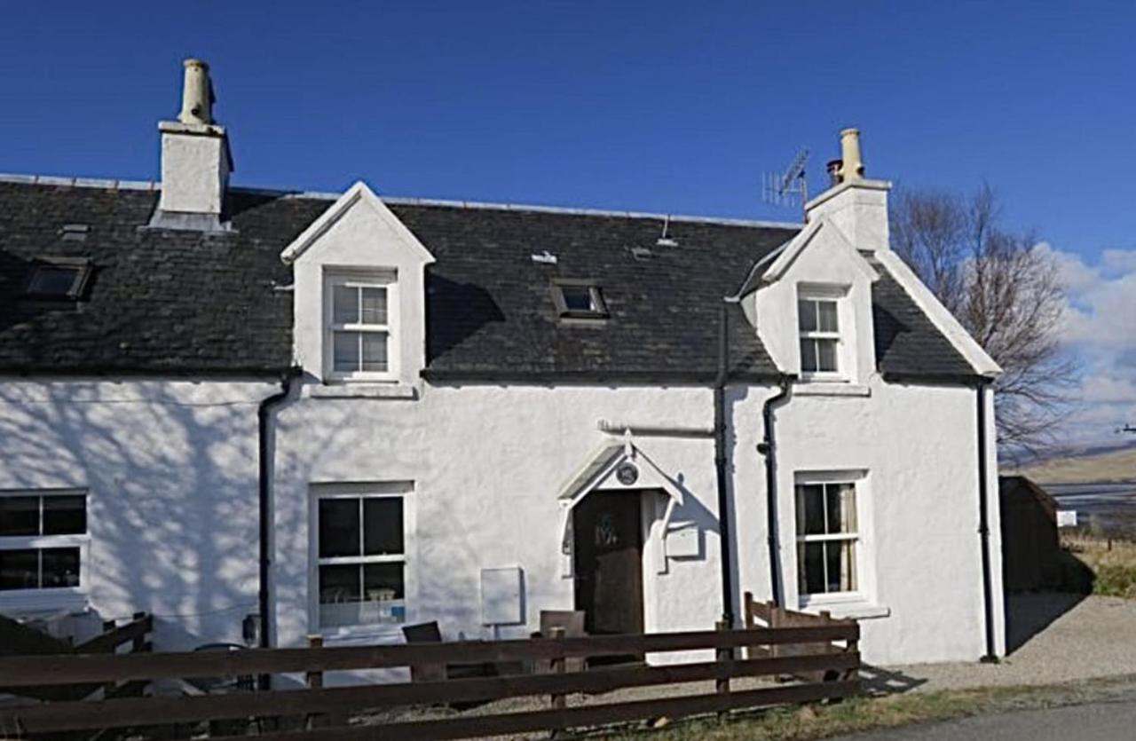 1 Keepers Cottage Skeabost Bridge Isle Of Skye Kültér fotó