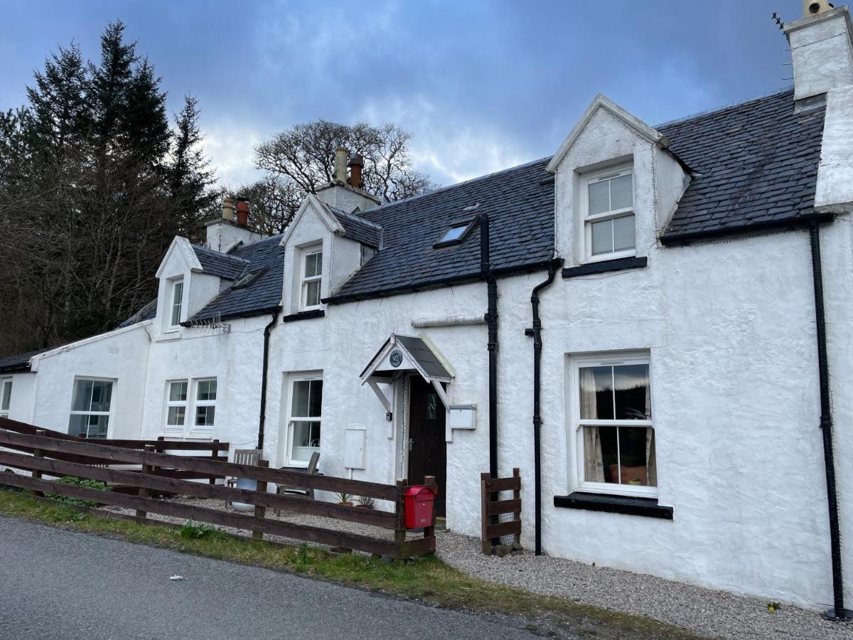 1 Keepers Cottage Skeabost Bridge Isle Of Skye Kültér fotó